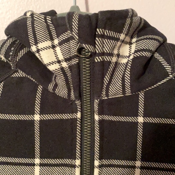 Lululemon Varsity Plaid Scuba size 4 - Picture 5 of 10
